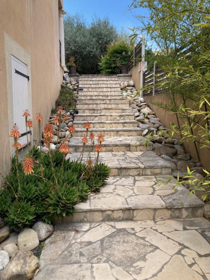 Superbe T2 Dans Villa Entre Calanques Et Colline Marseille Kültér fotó